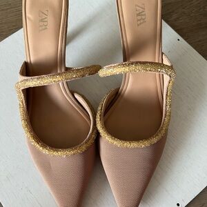 Zara Women's Gold and Tan Mules